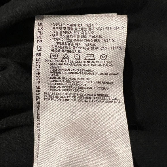 Converse t Shirt girls size Medium (10-12yrs ) black - Picture 12 of 12